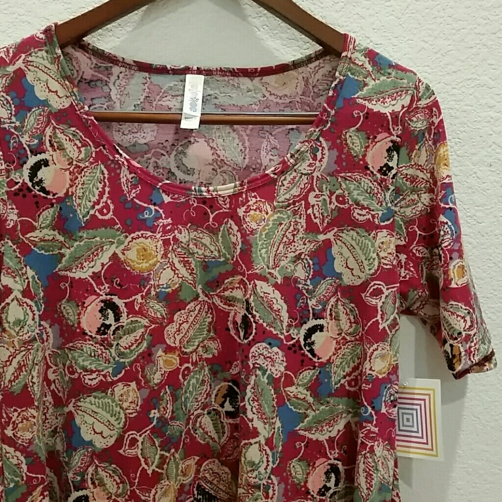 LULAROE PERFECT T size M